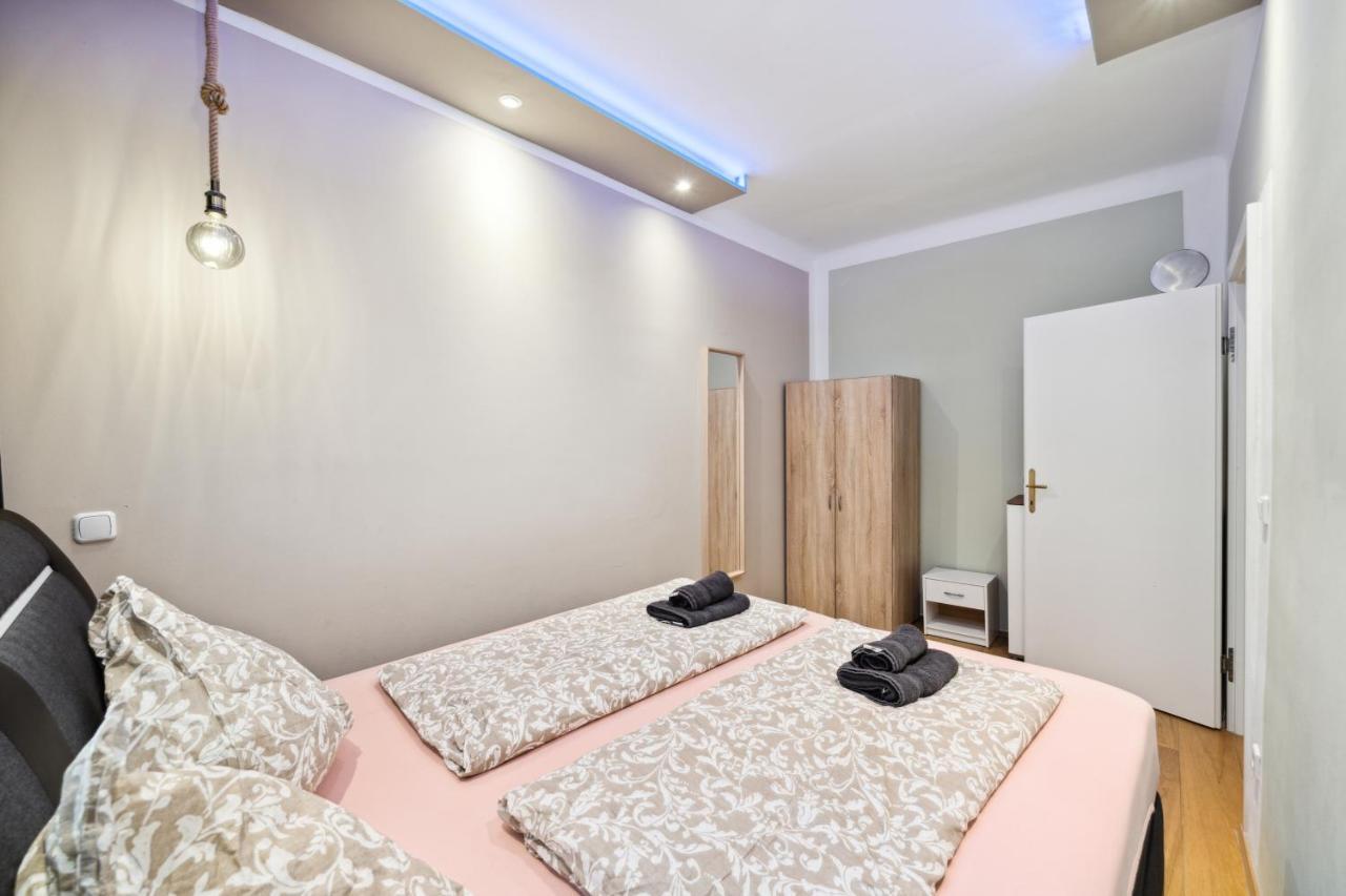 Florian'S Apartments In Mariahilf Vienna Esterno foto